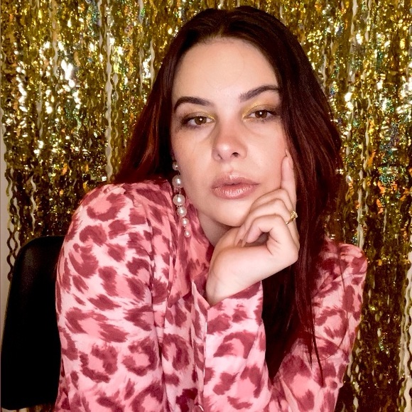 Meet your Posher, Amelia - Picture 1 of 1